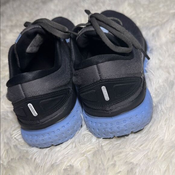 Brooks Black and Blue Athletic Shoes - Picture 4 of 8